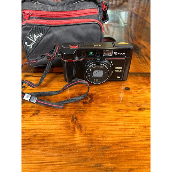 Vintage Fuji Camera AS IS and matching bag